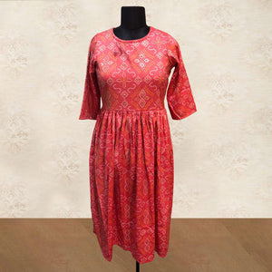 Pink Bandhani Printed Pure Cotton Kurti - Peachmode