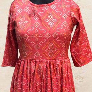 Pink Bandhani Printed Pure Cotton Kurti - Peachmode
