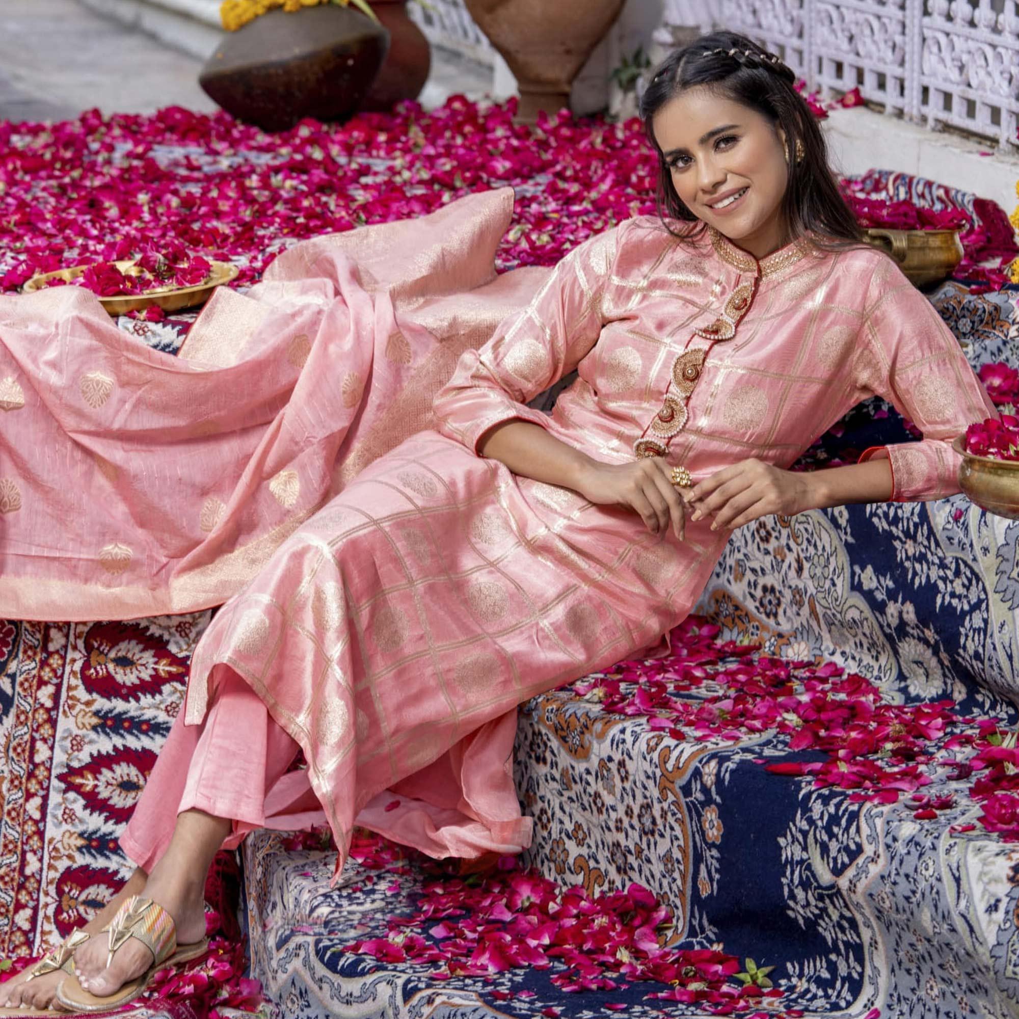 Pink Woven Dola Silk Kurti Pant Set With Dupatta - Peachmode