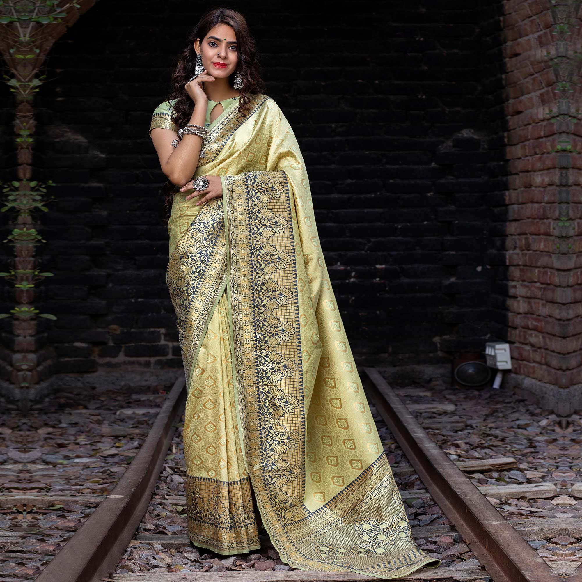 Pista Festive Wear Woven Banarasi Silk Saree - Peachmode