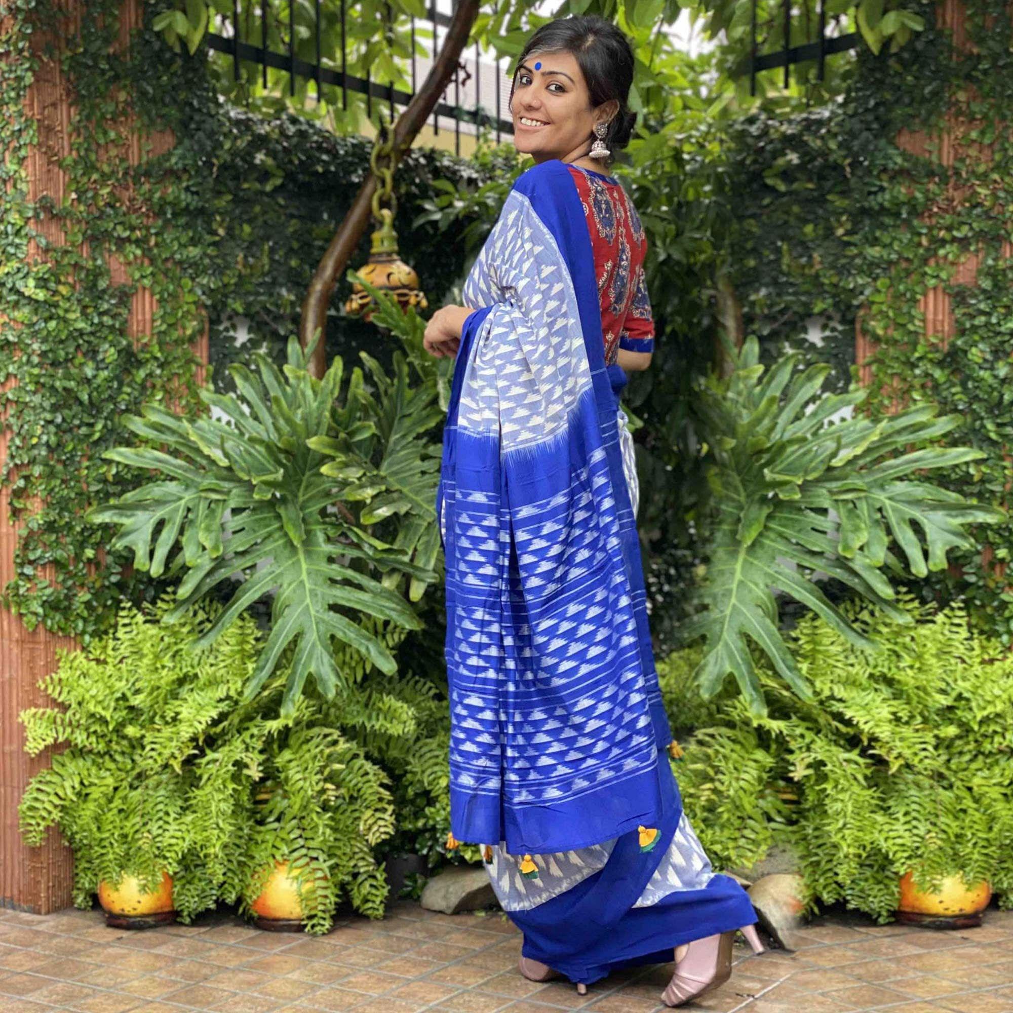 Pleasant Offwhite - Grey Colored Partywear Printed Silk Saree - Peachmode