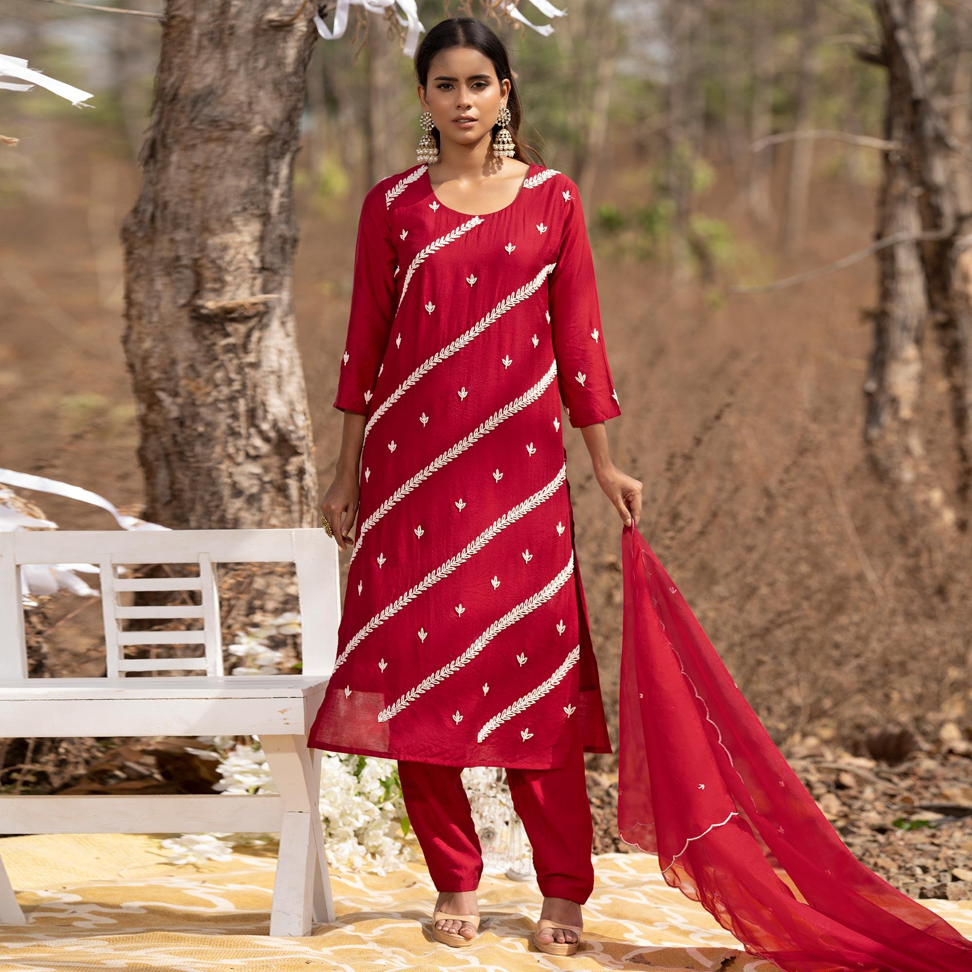 Red Embellished With Embroidered Muslin Kurti Pant Set With Dupatta - Peachmode