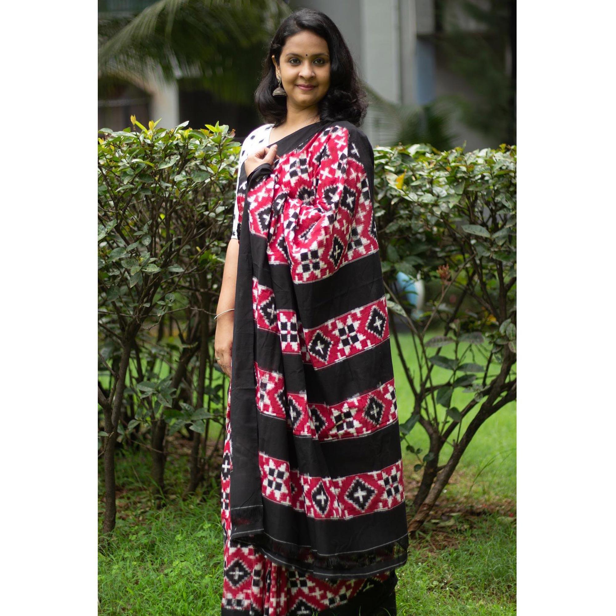 Red Ikkat Printed Linen Saree - Peachmode