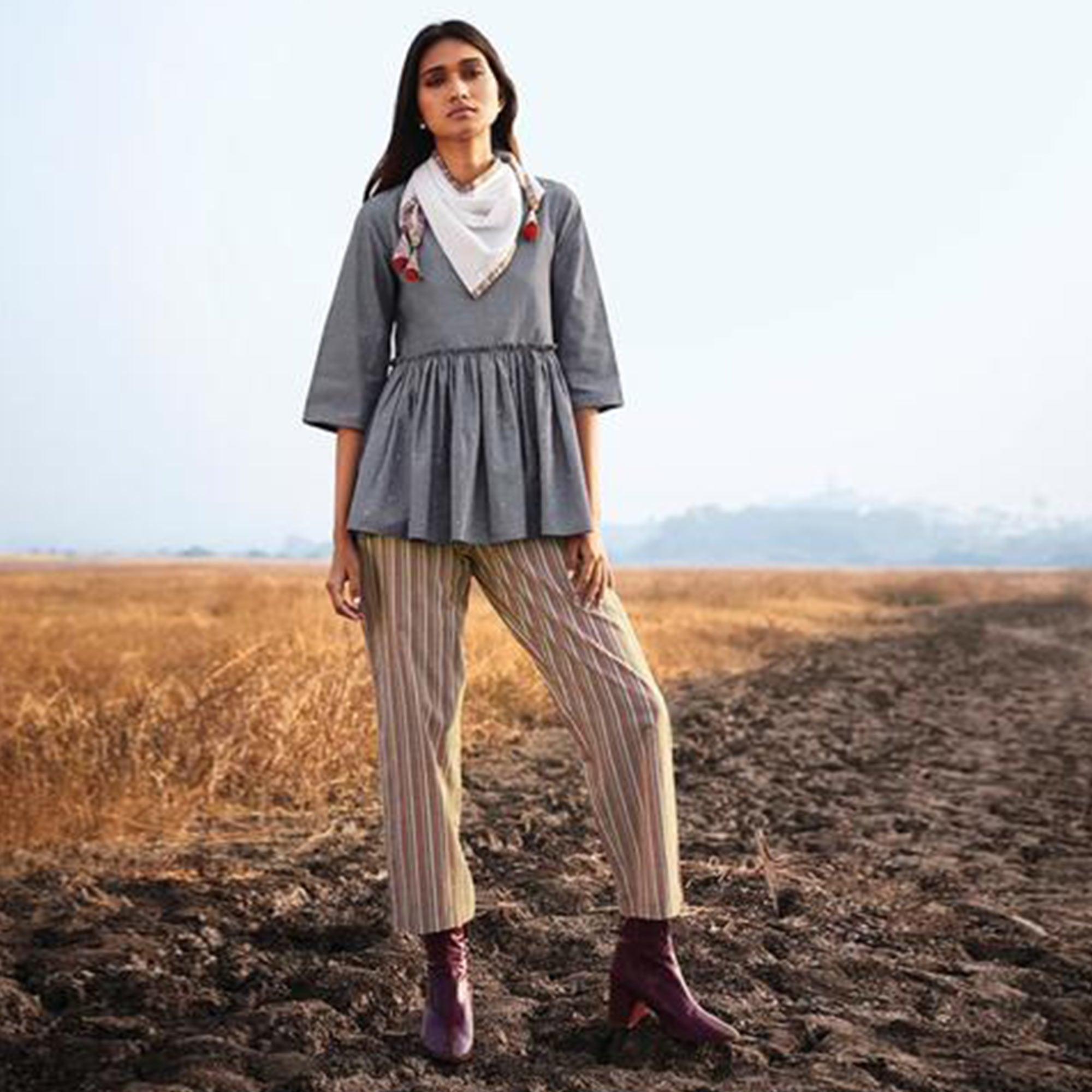 Refreshing Gray Colored Casual Printed Cotton Top-Bottom Set - Peachmode