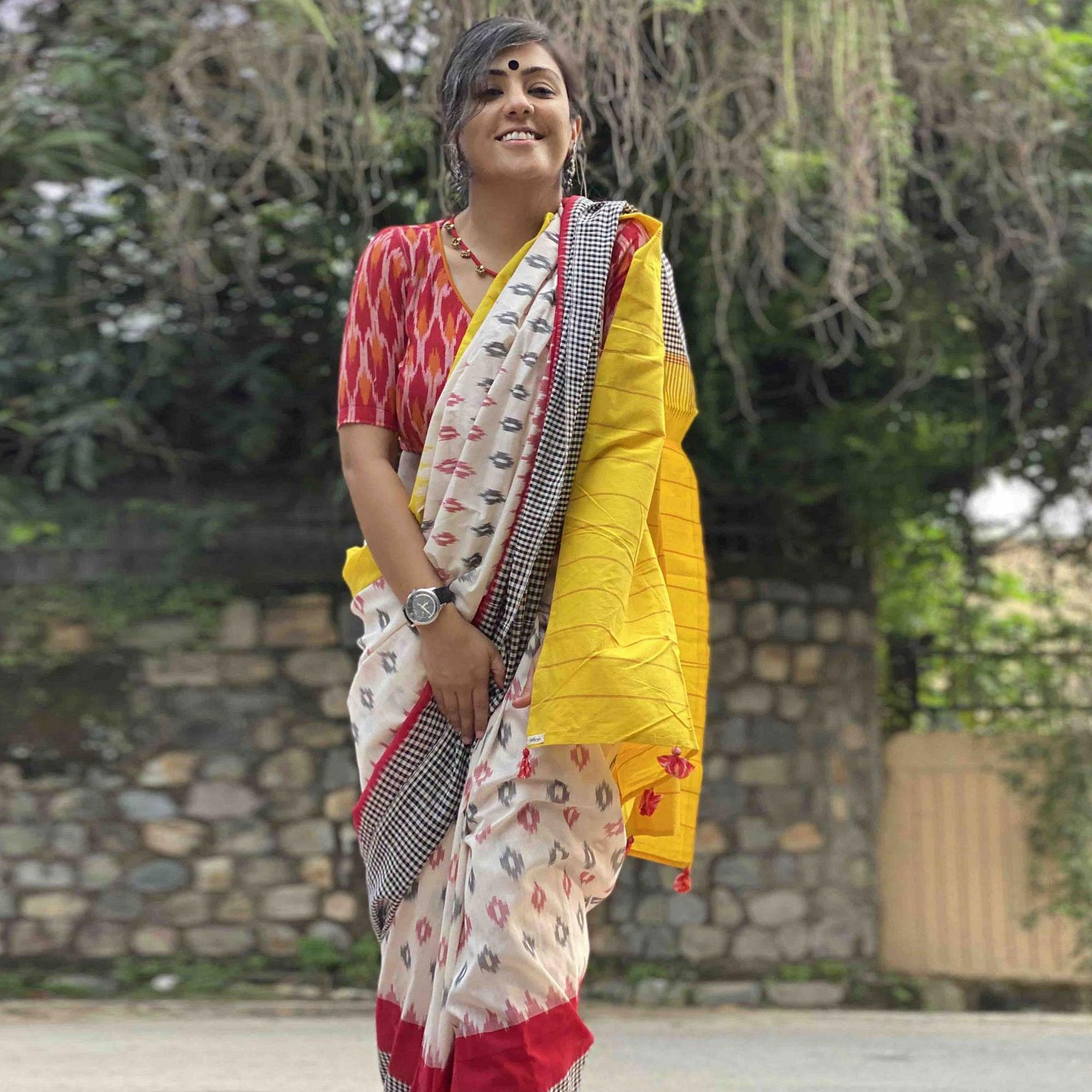 Staring White Colored Partywear Printed Silk Saree - Peachmode