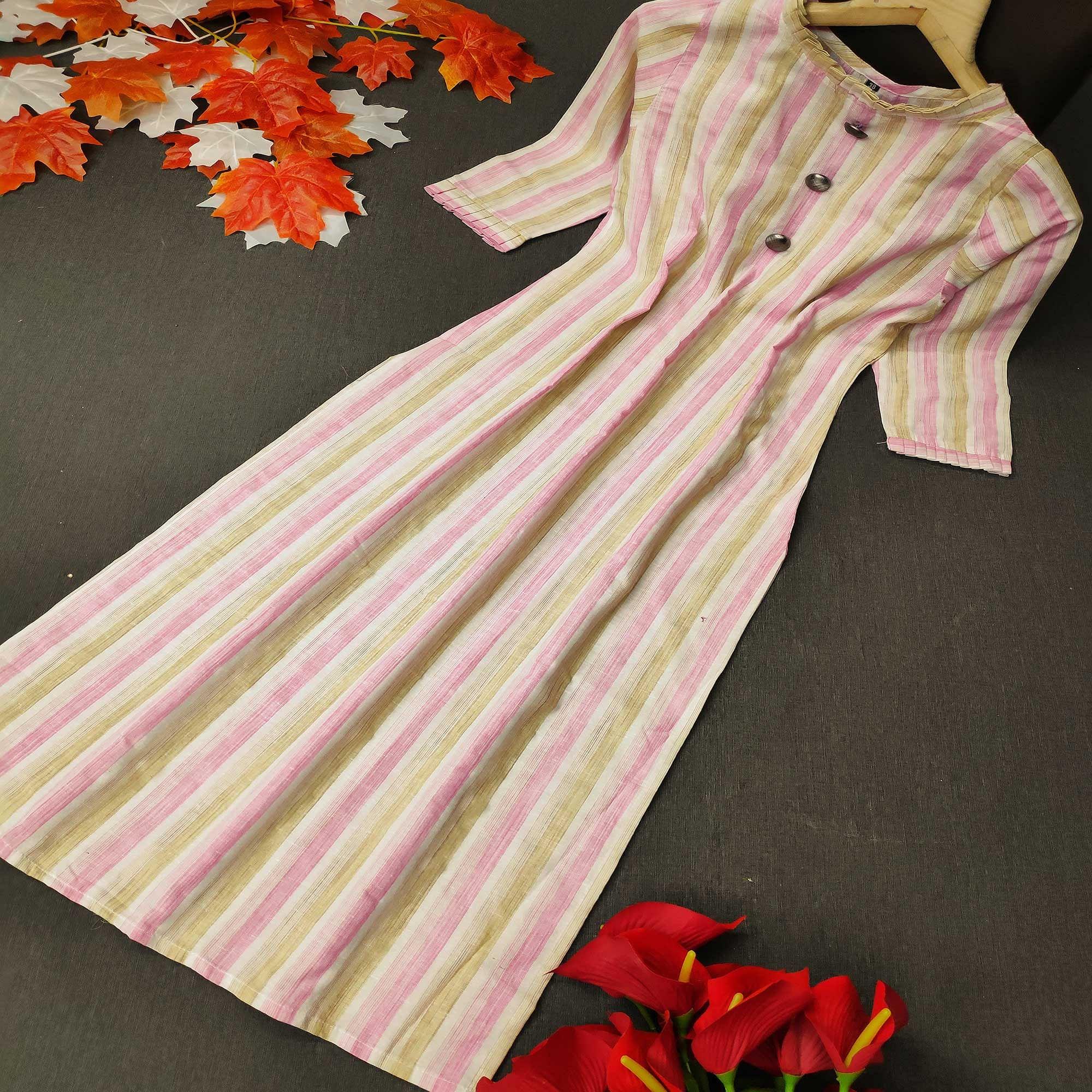 Staring White - Pink Colored Casual Wear Printed Cotton Kurti - Peachmode