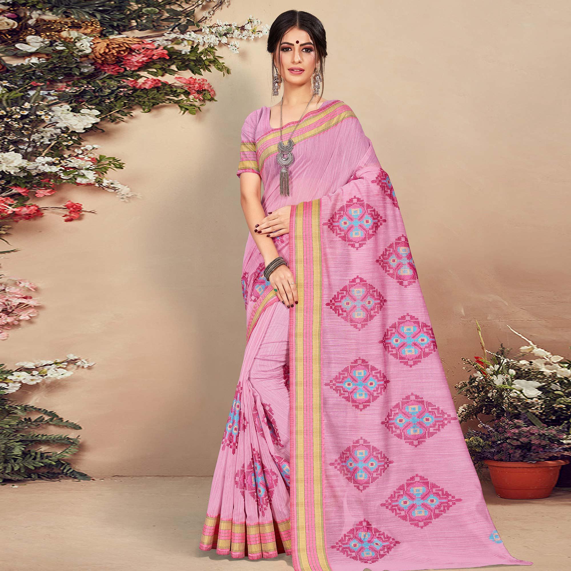 Surpassing Pink Colored Casual Wear Floral Printed Cotton Saree - Peachmode