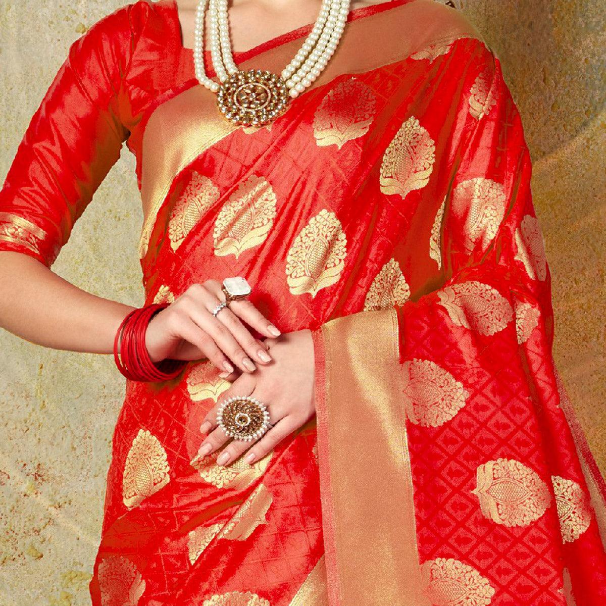 Surpassing Red Colored Festive Wear Woven Handloom Silk Saree - Peachmode